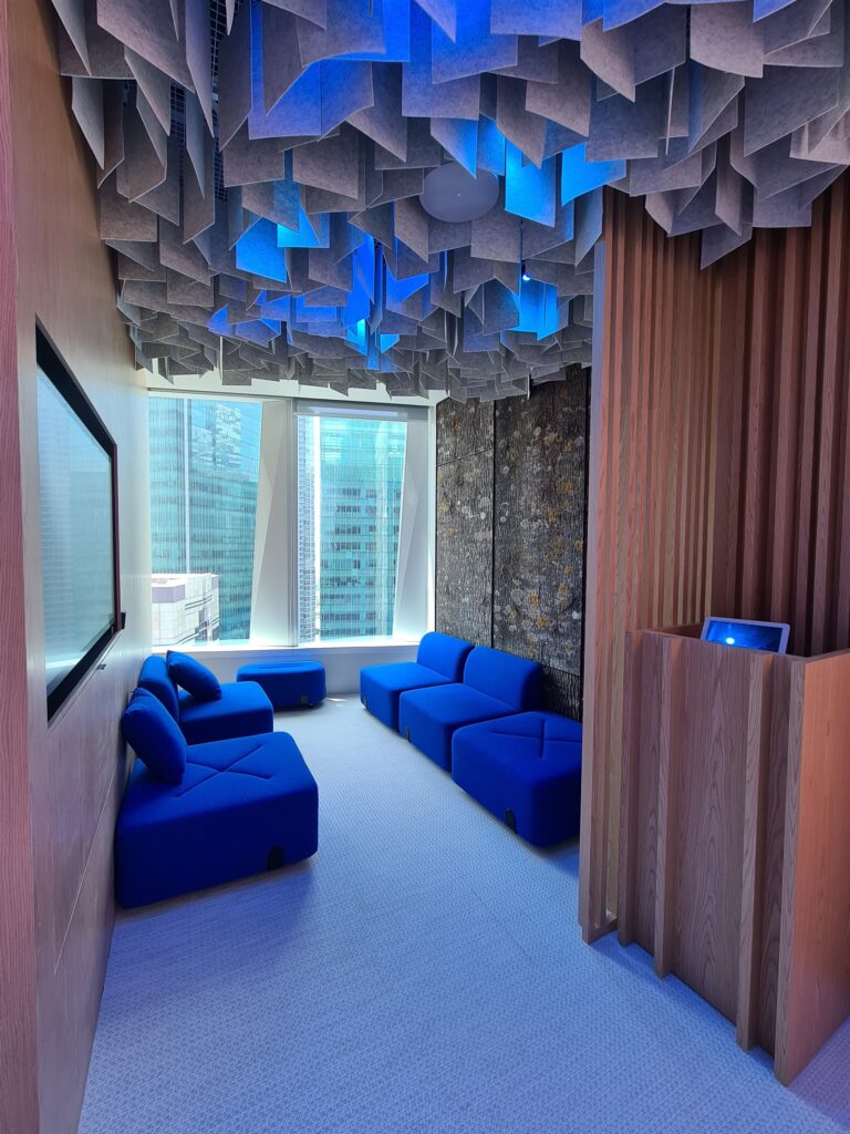 &Otilde;nnestumised ja altminekud. Sisearhitektuur pulbitseb