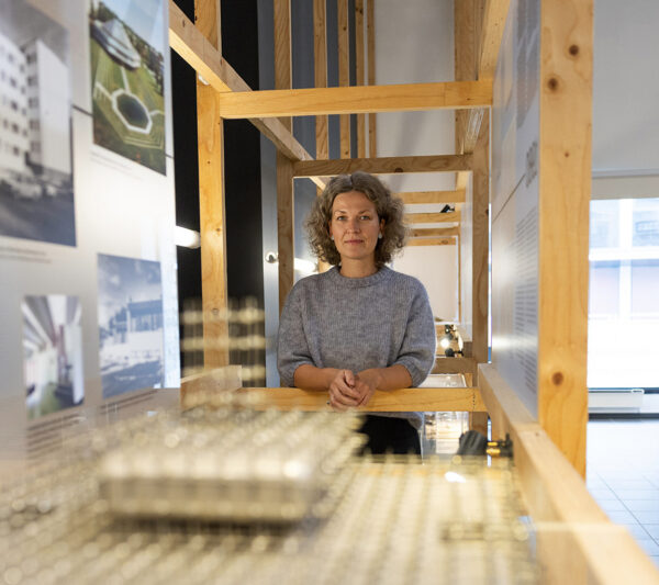 Pealelend – Karen Jagodin