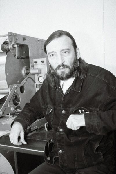 Noor proosa oma kaasaegset kajastamas