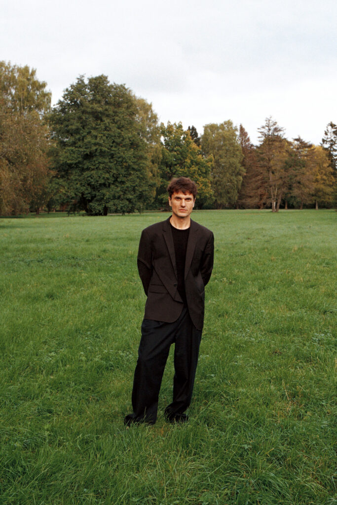 Juhtkiri: Tehis-Eesti paradiisi väravas