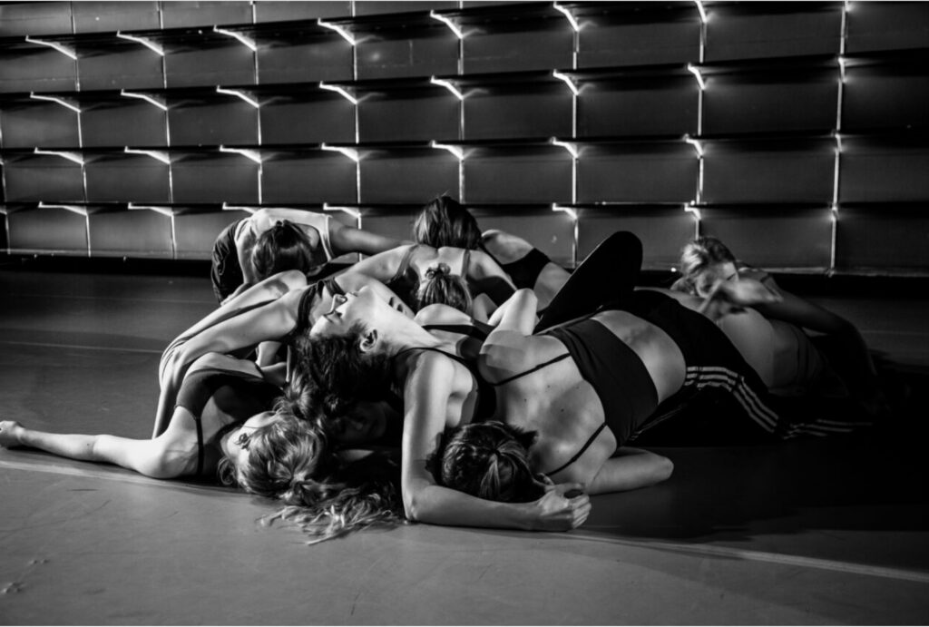 HOOL KUI NÄITLEMISE VALDKOND