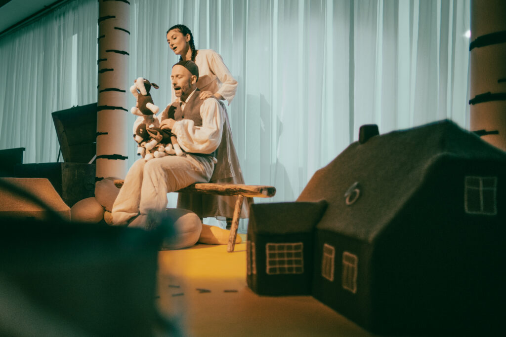 &bdquo;Semud ja sellid&ldquo; loob k&otilde;ige pisematele kontakti kaduva maailmaga